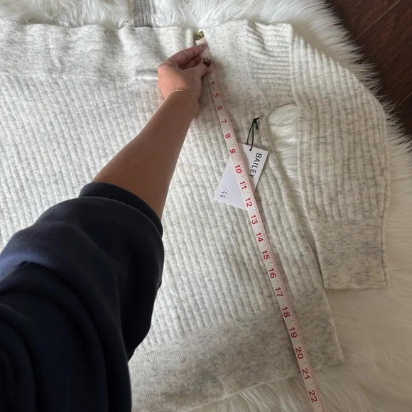 EUC Bailey 44 Kiara One Shoulder Sweater Merino Wool Blend Off Shoulder Small - Picture 9 of 16